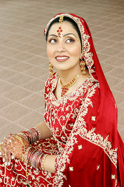 beautiful-indian-bride-makeup-by-kim-basran-edited