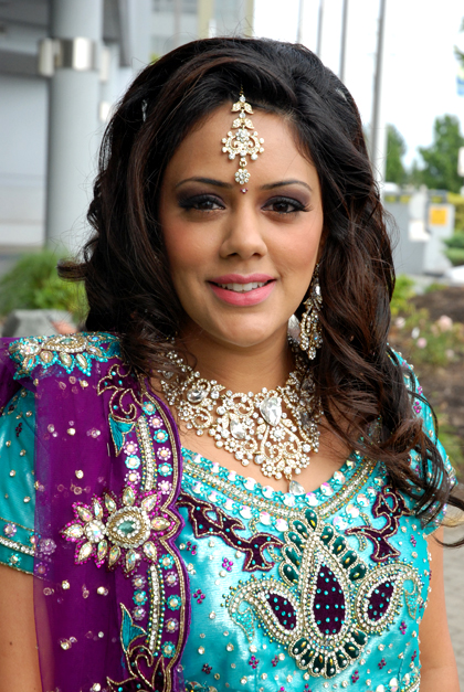 lovely-and-light-indian-wedding-makeup-by-kim-basran-1